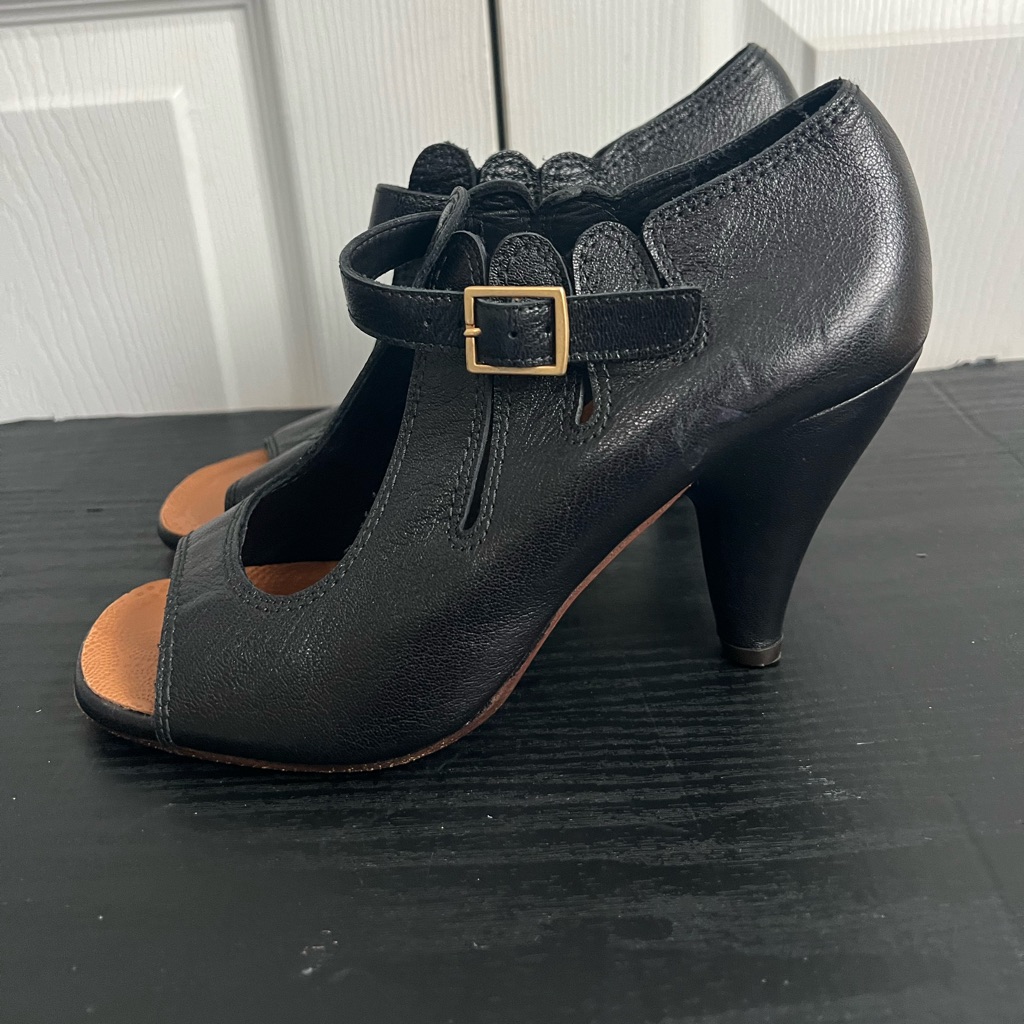Chie Mihara Womens Black Leather Peep Toe Buckle Strap Heels Size 37